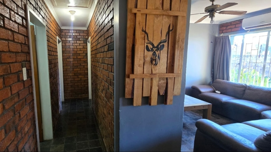 2 Bedroom Property for Sale in Koffiefontein Free State